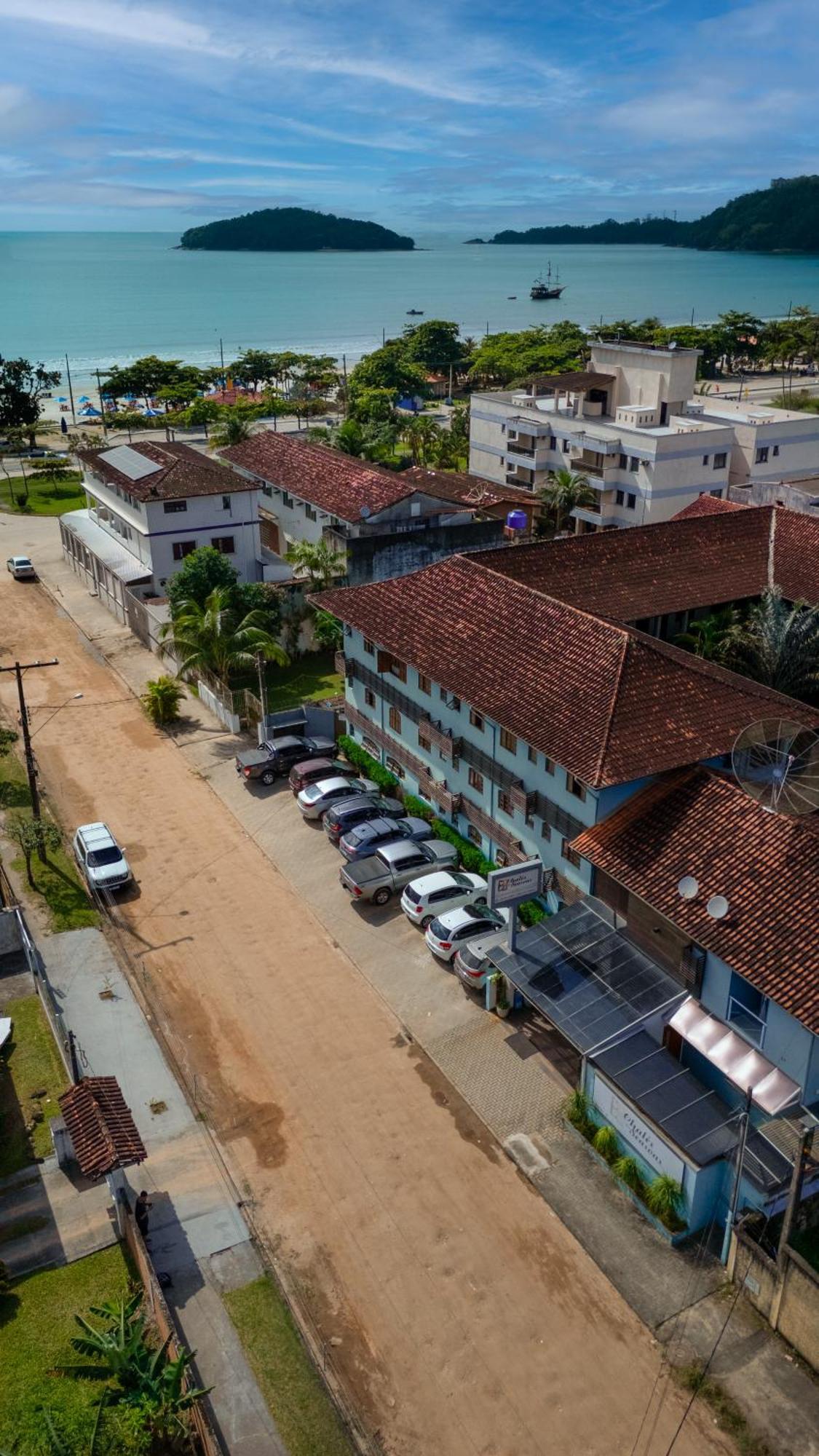 Chales Four Seasons อูบาตูบา ภายนอก รูปภาพ